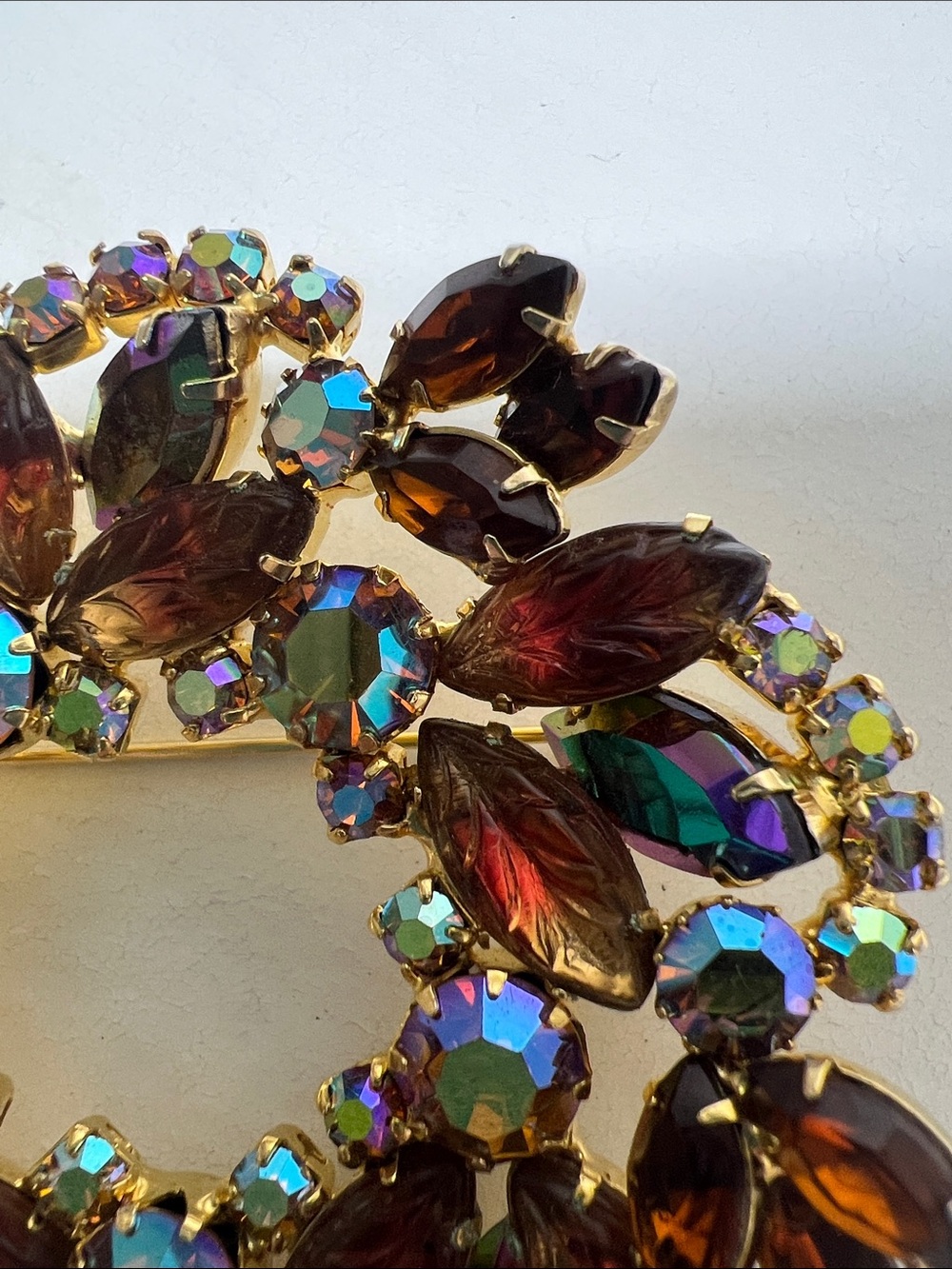 Crystal Vintage Wreath Brooch - Amber and Aurora Borealis - Picture 13 of 16